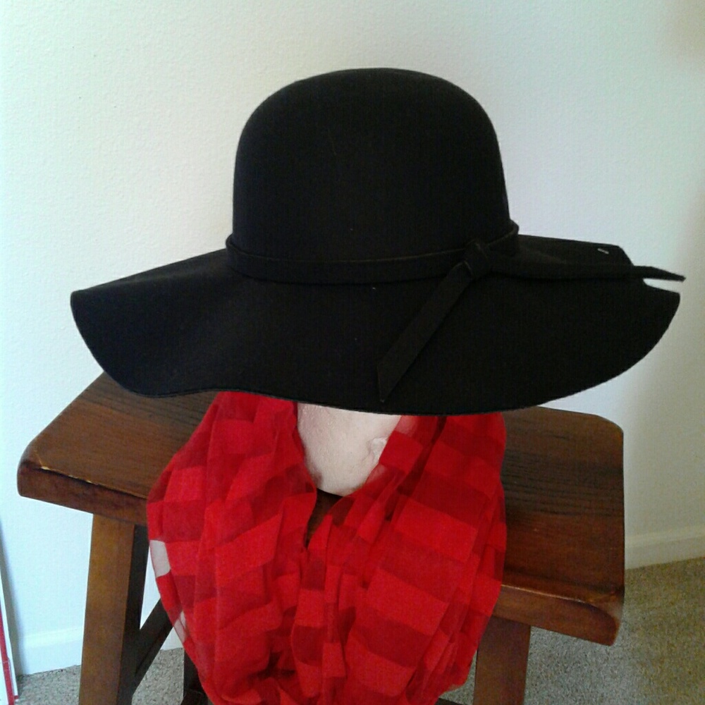 Nine & Company Black Felt Hat. Sale Over, Now $15